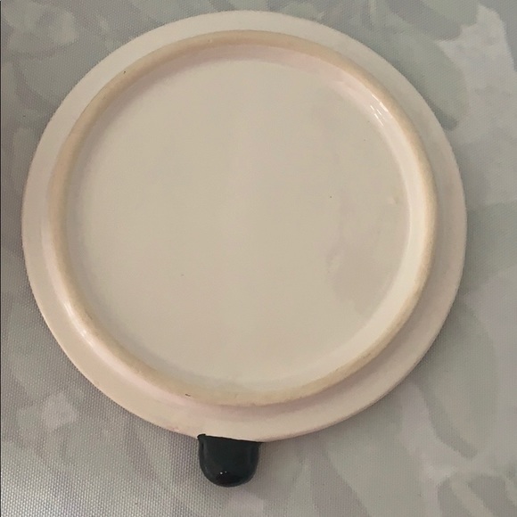 Disney covered dish. - Picture 4 of 8